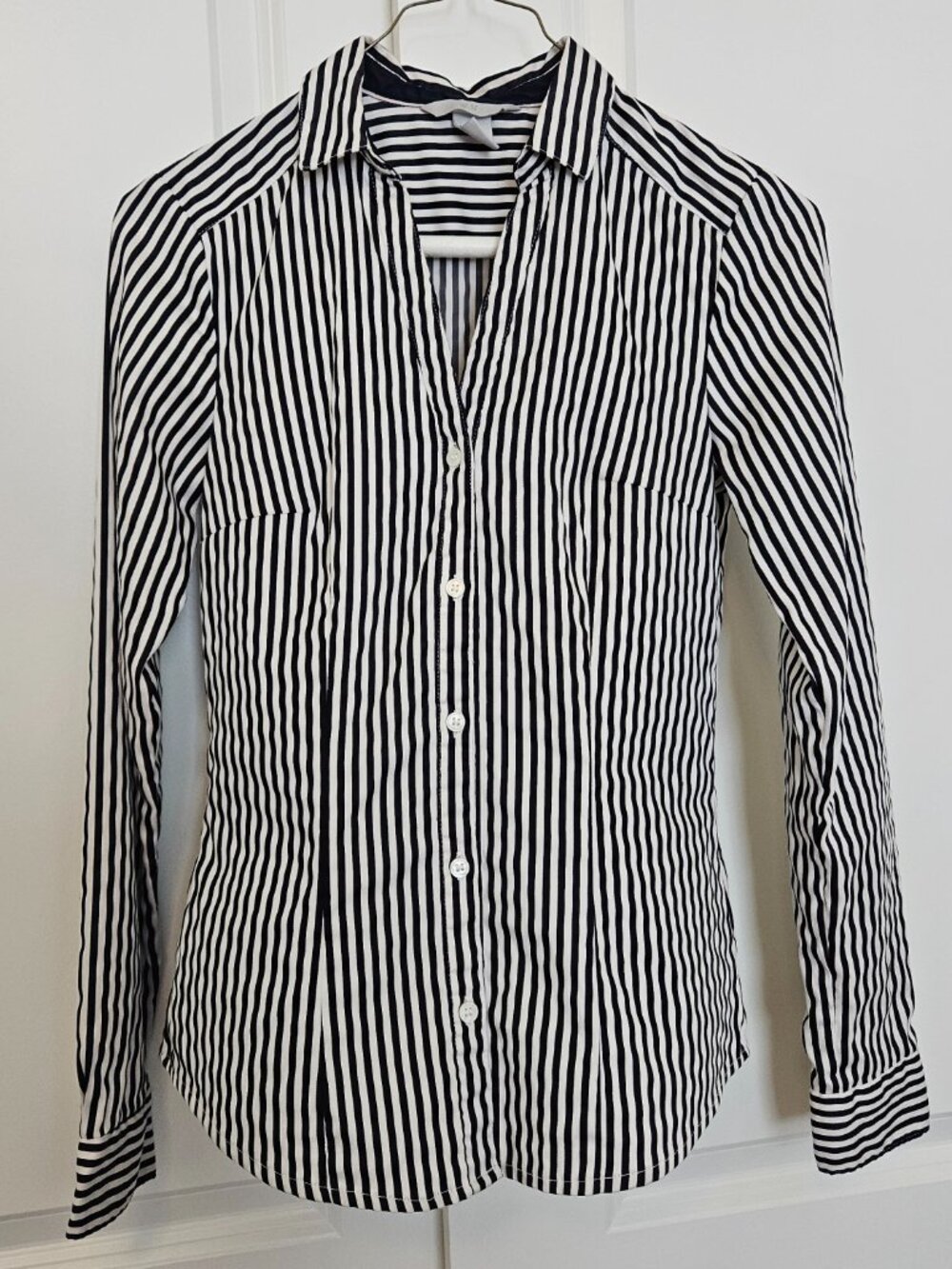H&M Black White Striped Long Sleeve Button Up Shirt Size XS / 2